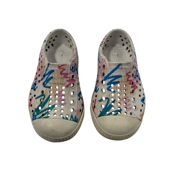 Native crayola collab rubber water sneakers toddler  size 6 - Picture 1 of 6